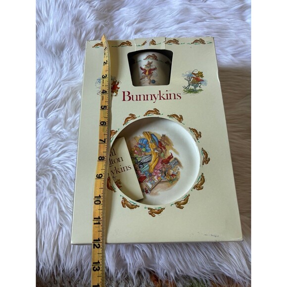 Bunnykins Royal Doulton set - Picture 7 of 8